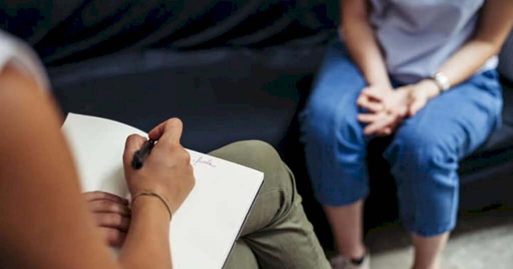 Parceria viabiliza suporte psicológico a vítimas de crimes em Joinville