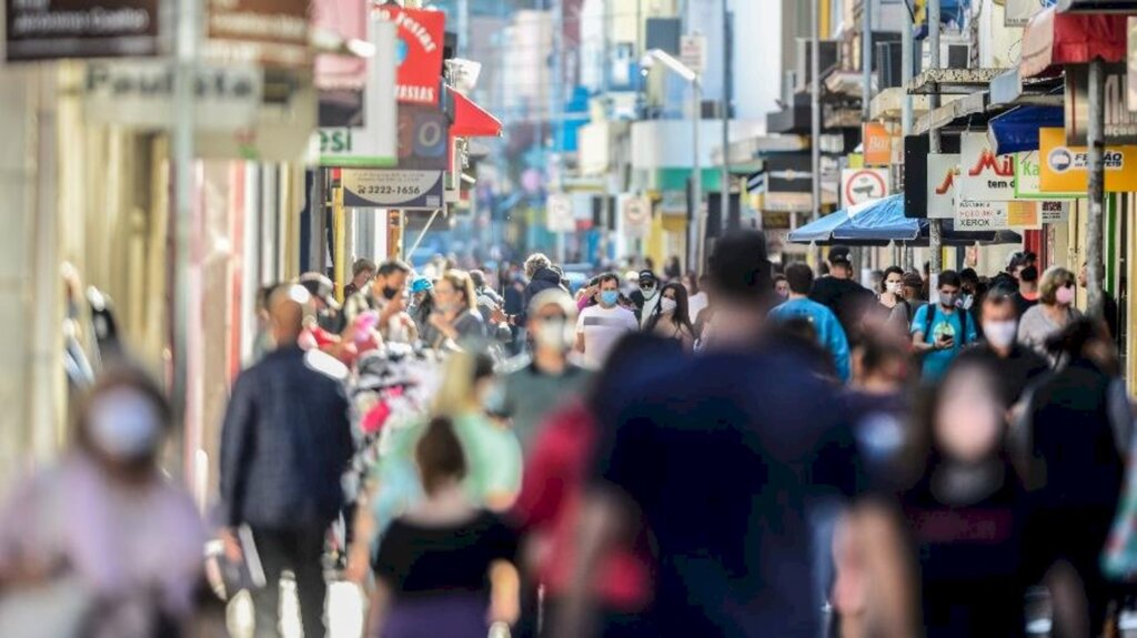 Horários do comércio de rua e shoppings de Joinville neste fim de ano