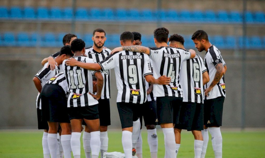 Atlético-MG vive surto de covid-19 com mais dez casos confirmados