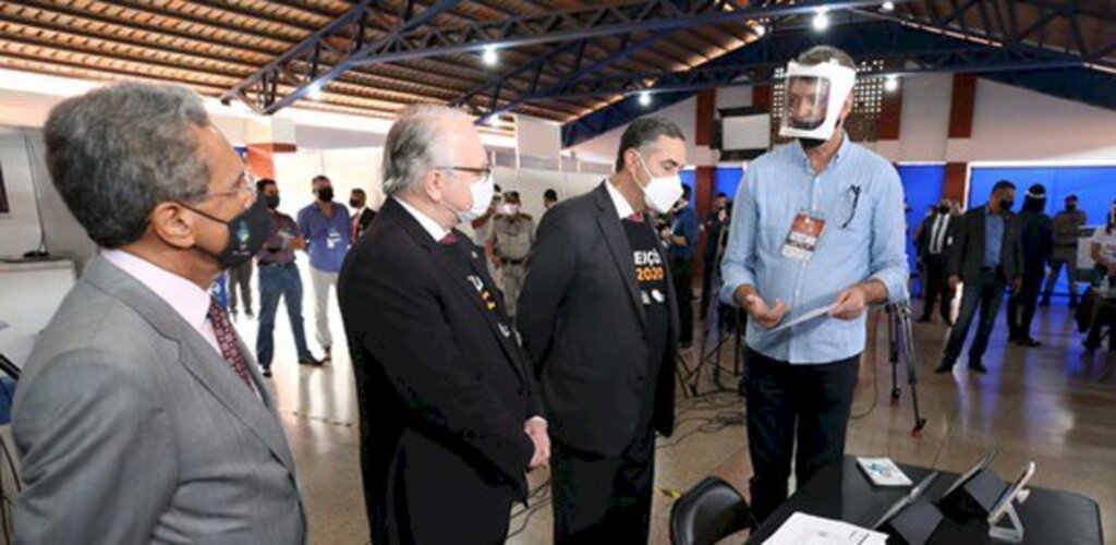  - Apresentação realizada em Valparaíso (GO)