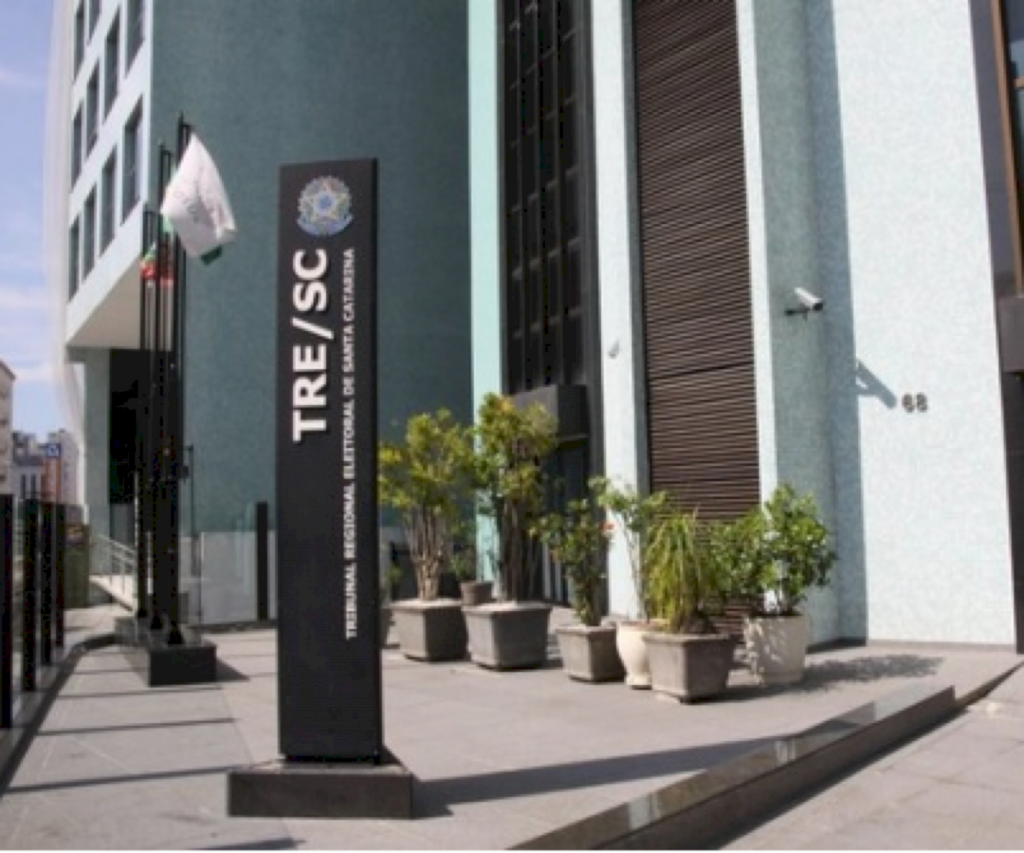 TRE-SC indefere pedidos de registro de candidaturas ao cargo de prefeito