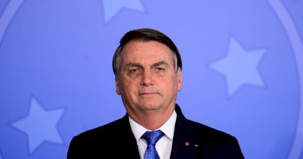 Bolsonaro: Brasil tem que deixar de ser um 'país de maricas'