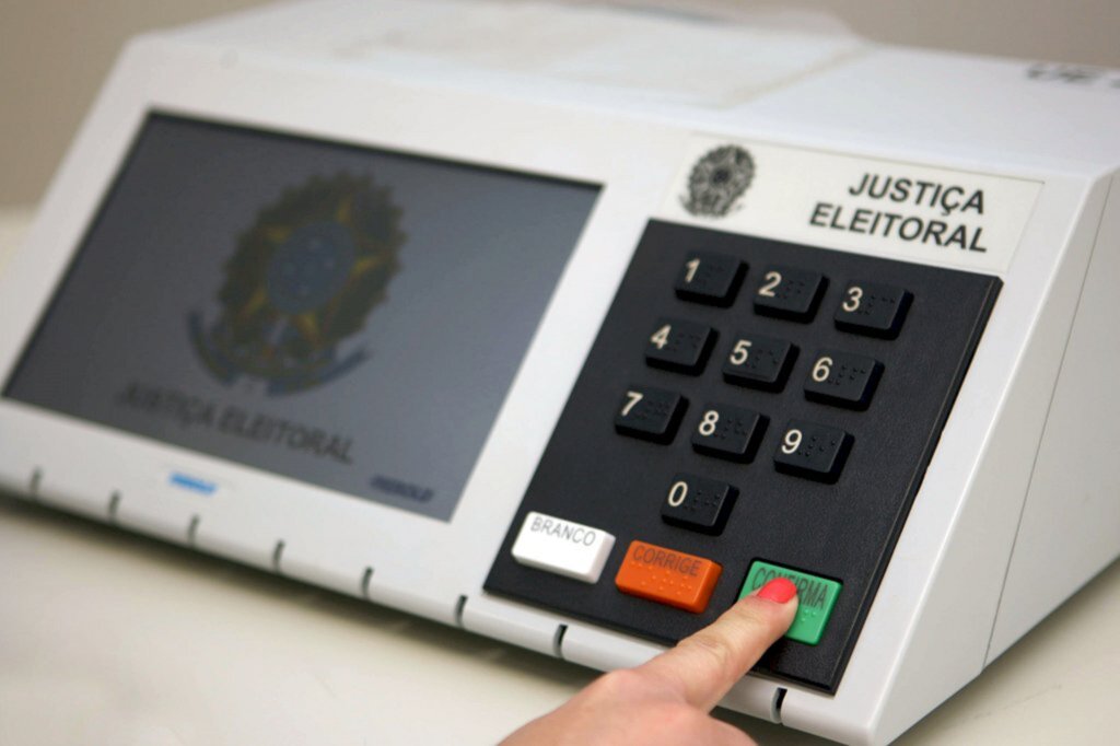 Eleitor poderá justificar ausência pelo celular