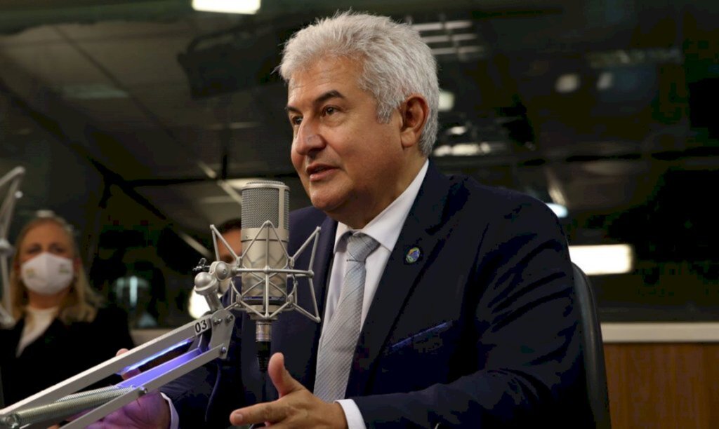 Medicamento pode reduzir em 95% carga viral da covid-19, diz ministro