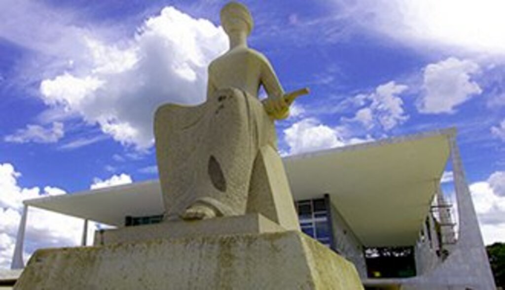 STF suspende lei que institui cadastro estadual de usuários de drogas