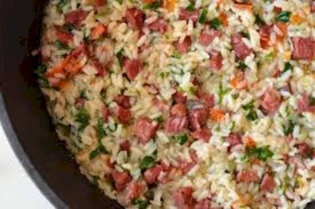 Paróquia dos Apóstolos promove 'Arroz de carreteiro missionário' drive-thru