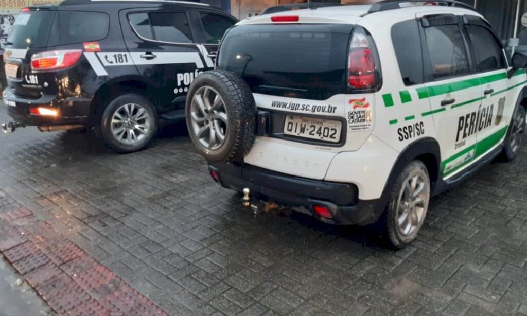 Polícia prende homem em Jaraguá do Sul por armazenar pronografia infantil