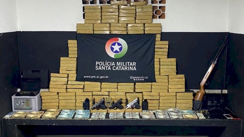 PM apreende mais de 200kg de crack em Barra Velha