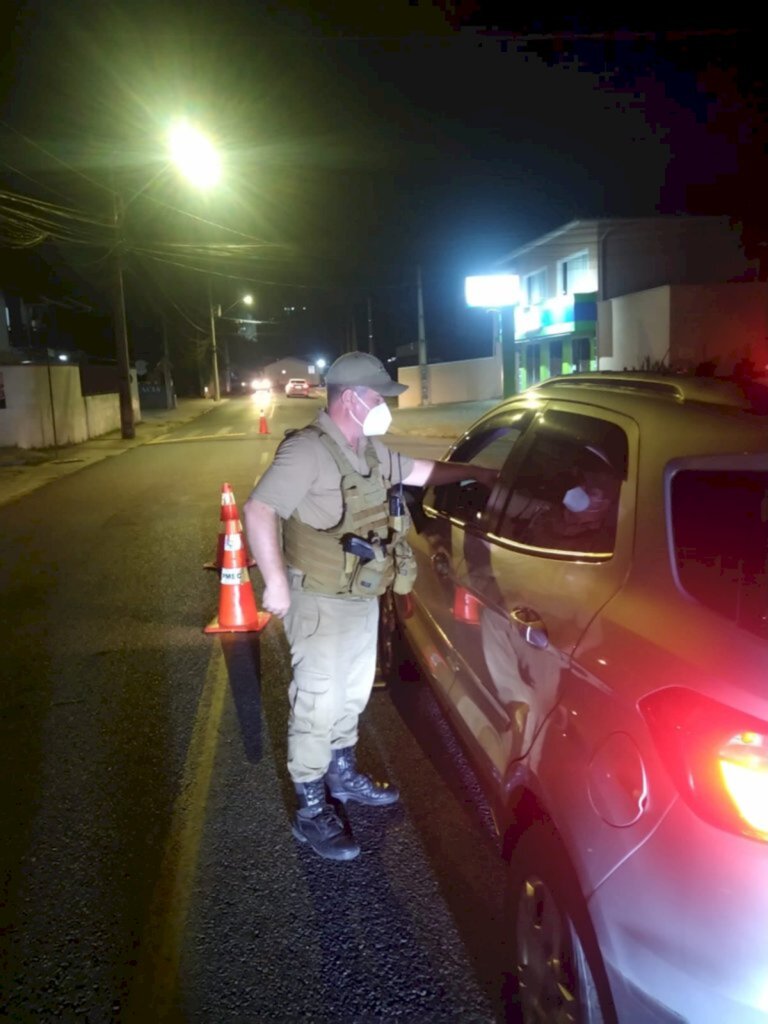 PM realiza  Operação Lei Seca em bairros da zona Sul