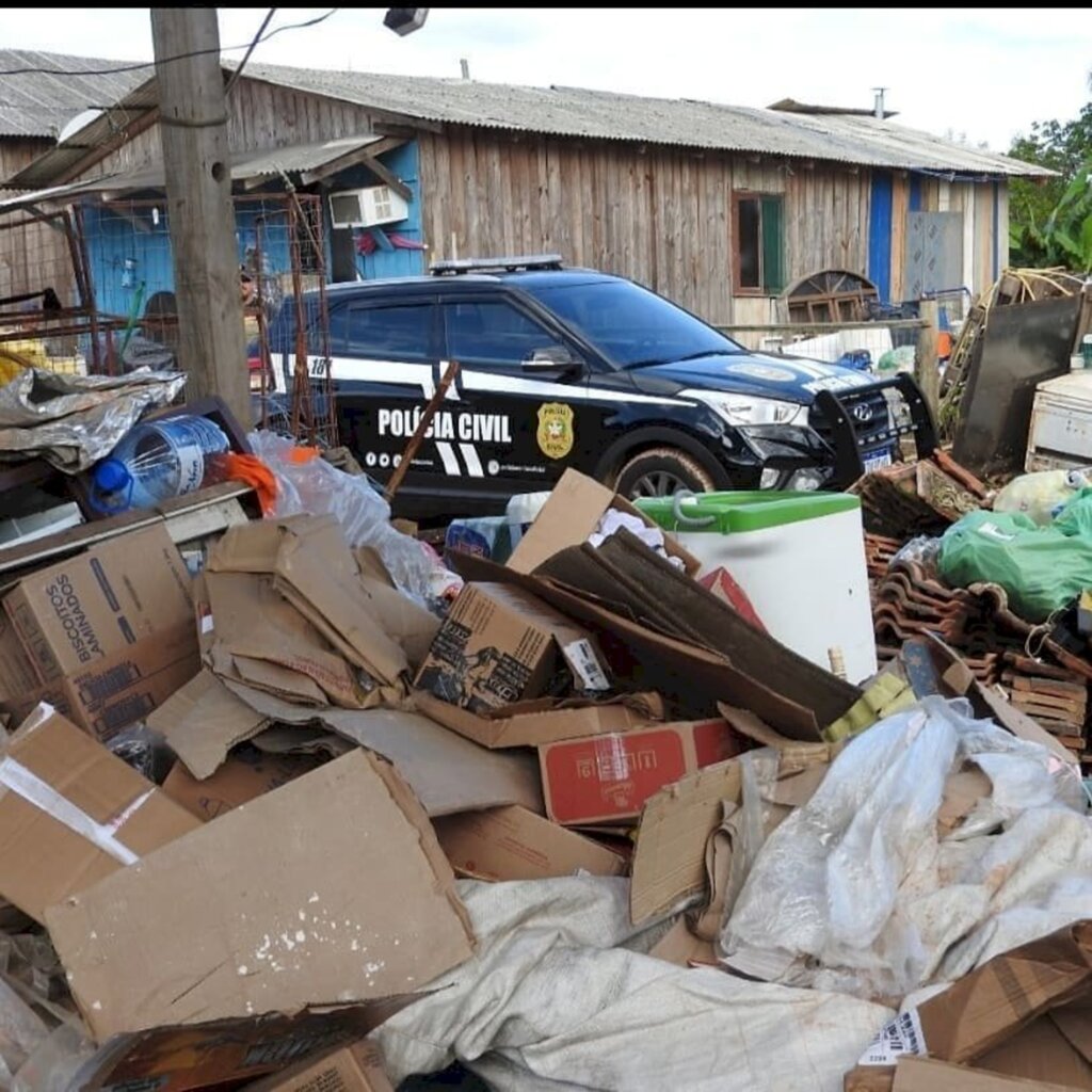 Homem é indiciado por crime ambiental no bairro Adhemar Garcia