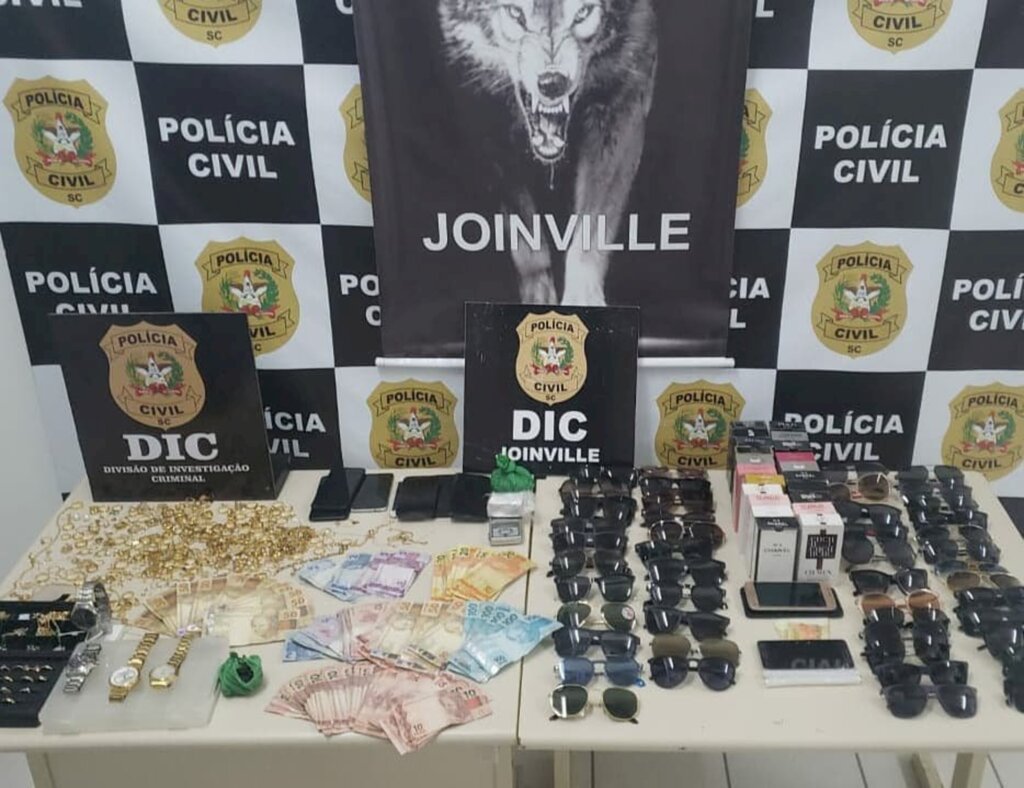 Polícia prende assaltantes de joalherias e óticas e recupera mais de R$ 400 mil em Jóias