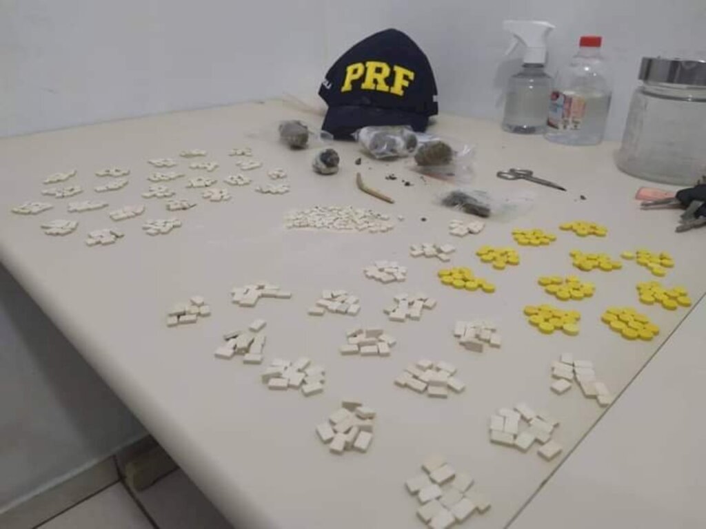 PRF apreende 500 comprimidos de ecstasy, na BR 101 em Joinville