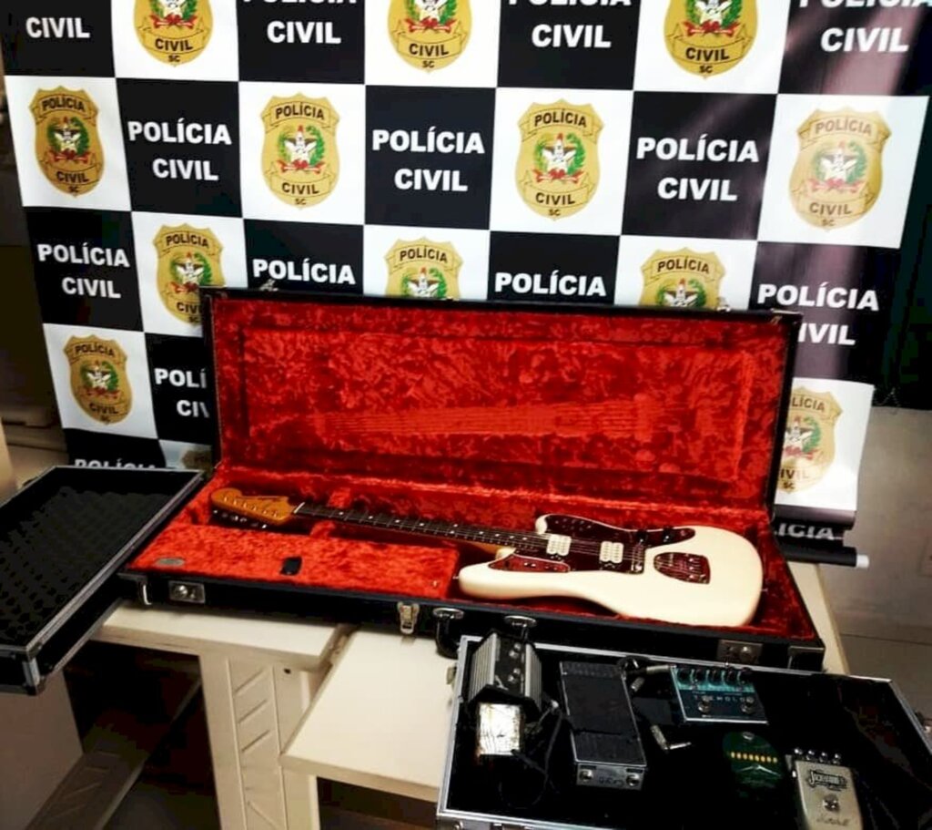 Polícia recupera instrumentos musicais furtados de banda de rock joinvilense