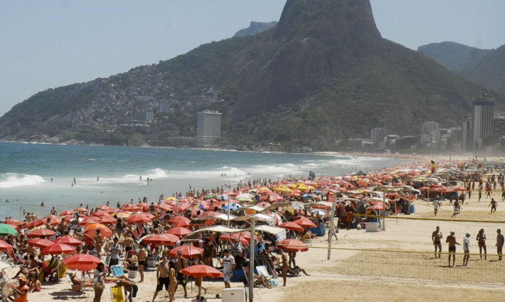 Mais de 718 mil estrangeiros já têm passagens para o verão no Brasil