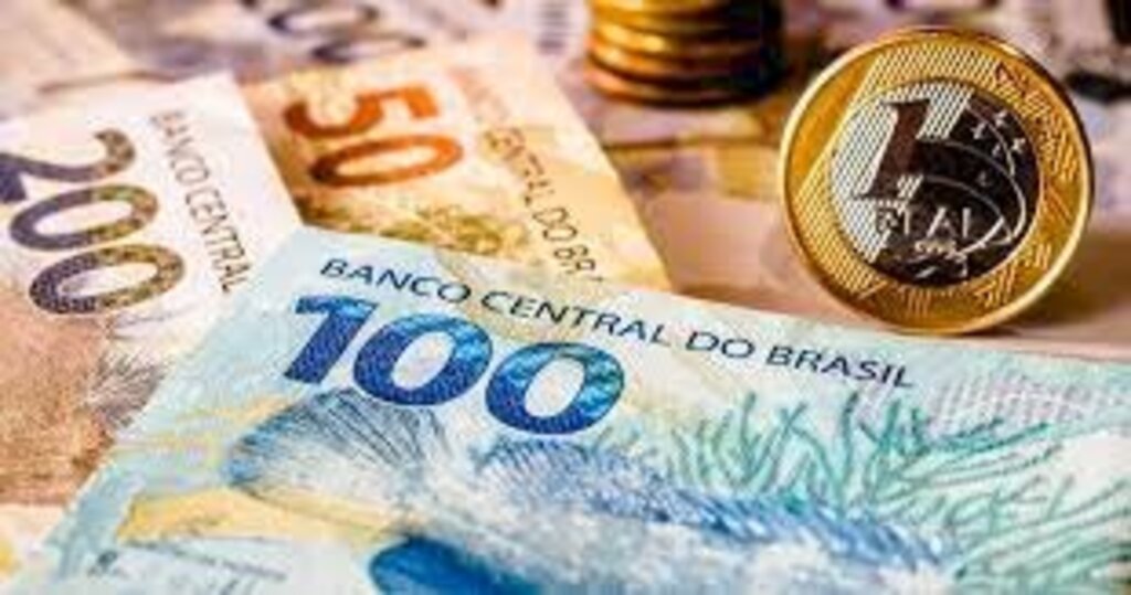 Poupança: Brasileiros retiraram R$ 22 bilhões em agosto