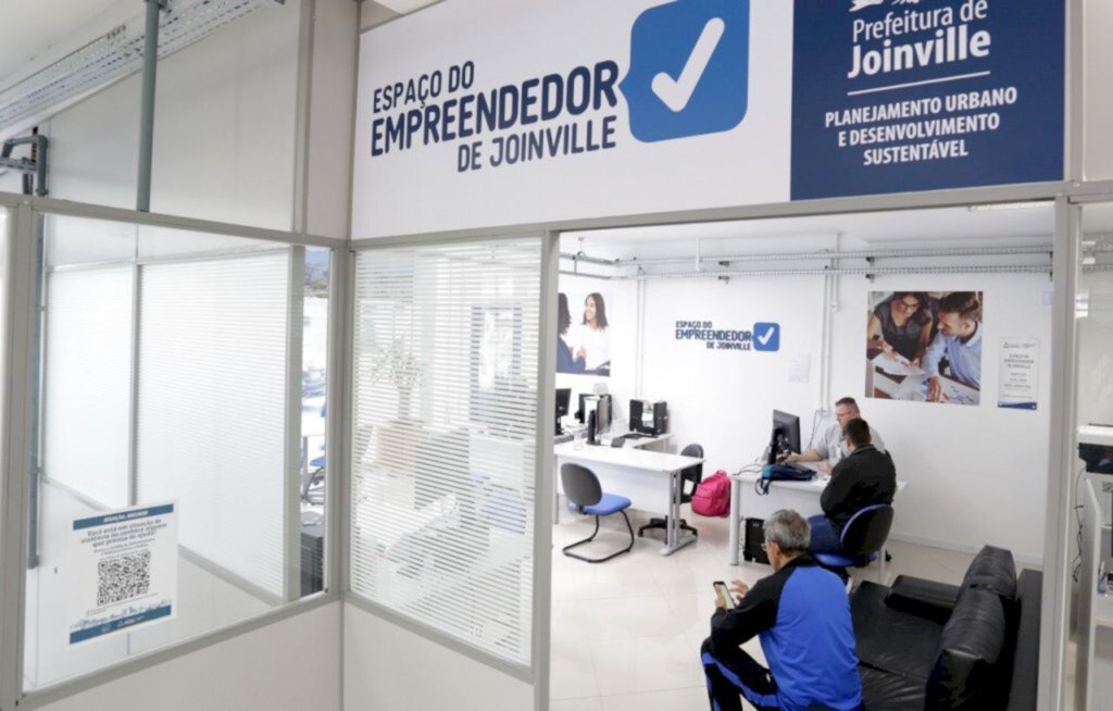 Espaço do Empreendedor de Joinville atende cerca de 750 empresas por mês