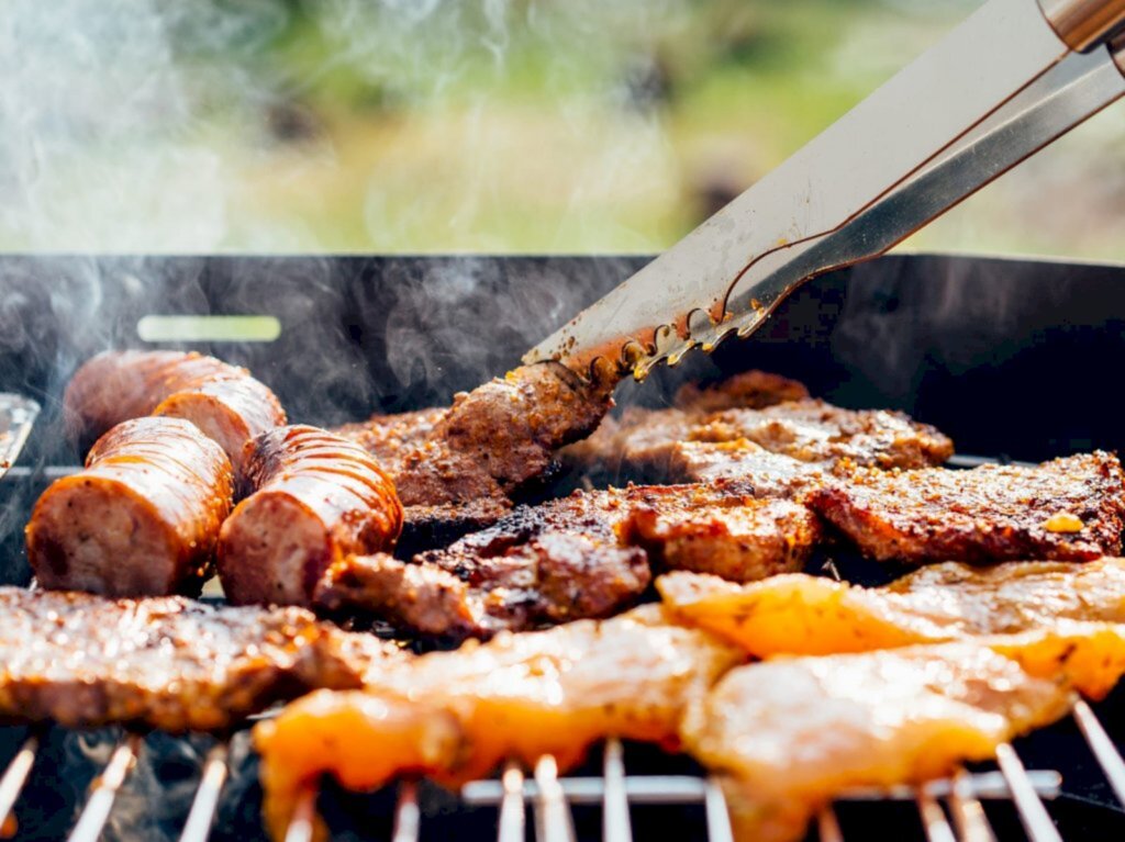 Procon divulga pesquisas de preços da cesta básica e do churrasco para o mês de maio