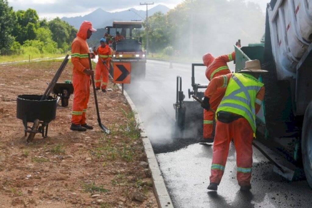 Julio Cavalheiro / Secom - Obras na área industrial de Joinville, que foi a cidade do estado com mais empregos gerados