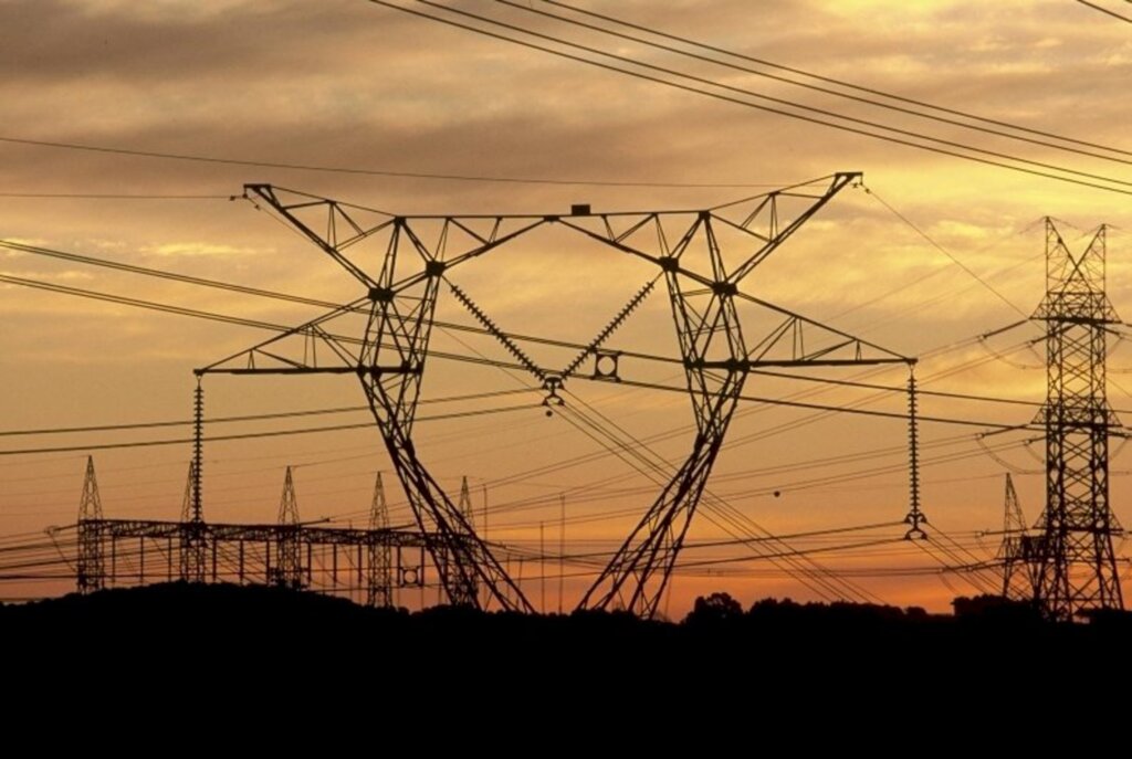 Indústria de SC pede isenção de ICMS sobre bandeira vermelha da energia elétrica