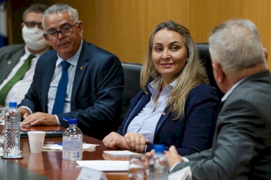 Governadora garante prioridade às obras estruturantes