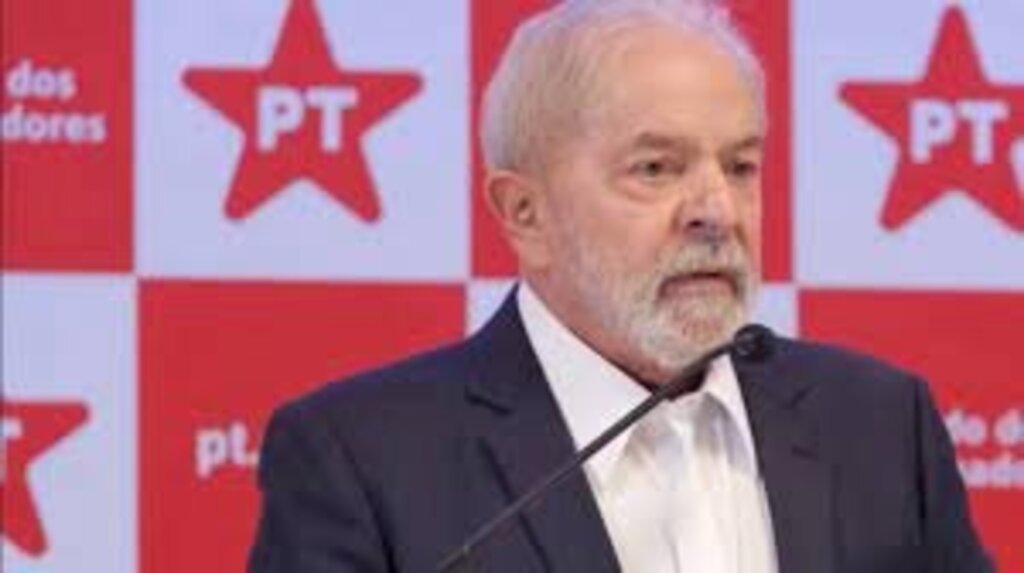 Lula promete ministério para indígenas e 'revogaço' de decretos de Bolsonaro