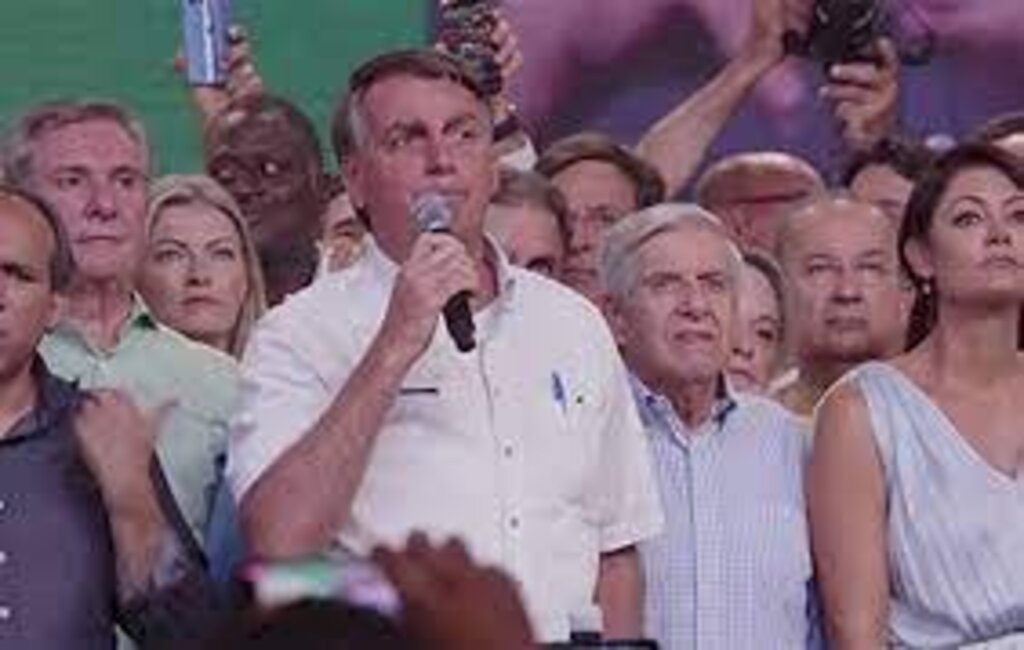 'Eleição é luta do bem contra o mal', diz Bolsonaro