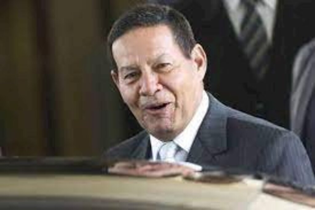 Mourão assume como presidente em exercício