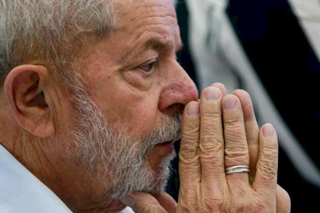 Lula herda mais votos de Bolsonaro do que Moro, diz pesquisa