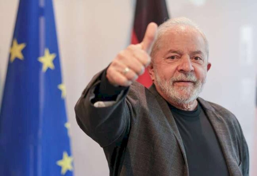 Lula inicia tour pela Europa de olho em 2022