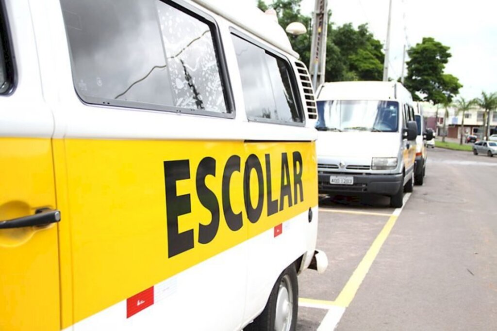 Câmara:Comissão aprova redução em taxa de transporte escolar