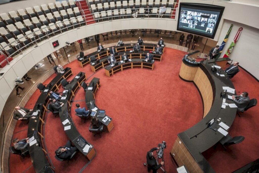 FOTO: Bruno Collaço / AGÊNCIA AL - Reunião de instalação será pela manhã, no Plenário Osni Régis e por videoconferência