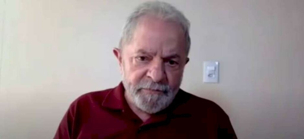 PT pode abrir mão de disputar Presidência em 2022, diz Lula