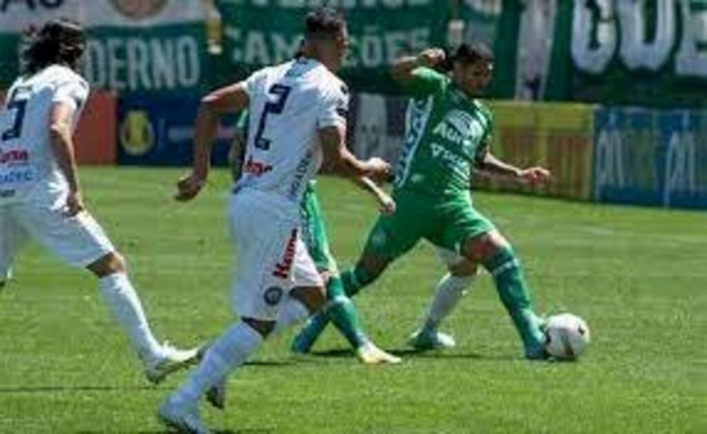 Chapecoense empata com o Operário na Série B