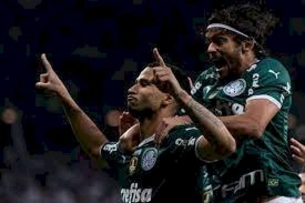 Palmeiras ganha do Atlético-MG e amplia vantagem na ponta