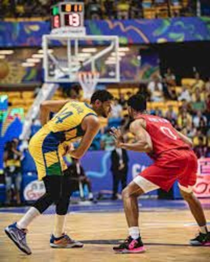 Brasil supera susto no fim, bate Canadá e decide Copa América de basquete