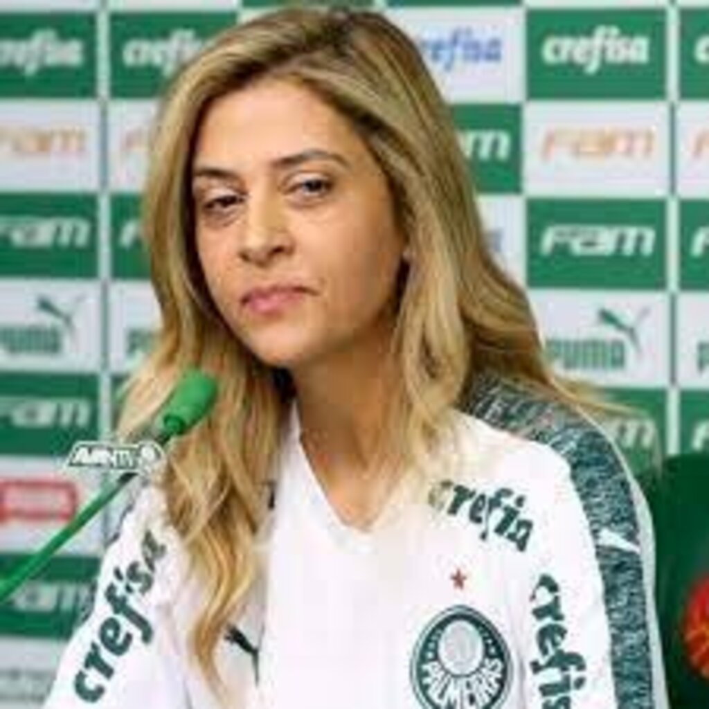 Palmeiras vai à Conmebol por arbitragem na Libertadores; Leila Pereira é criticada pela Mancha