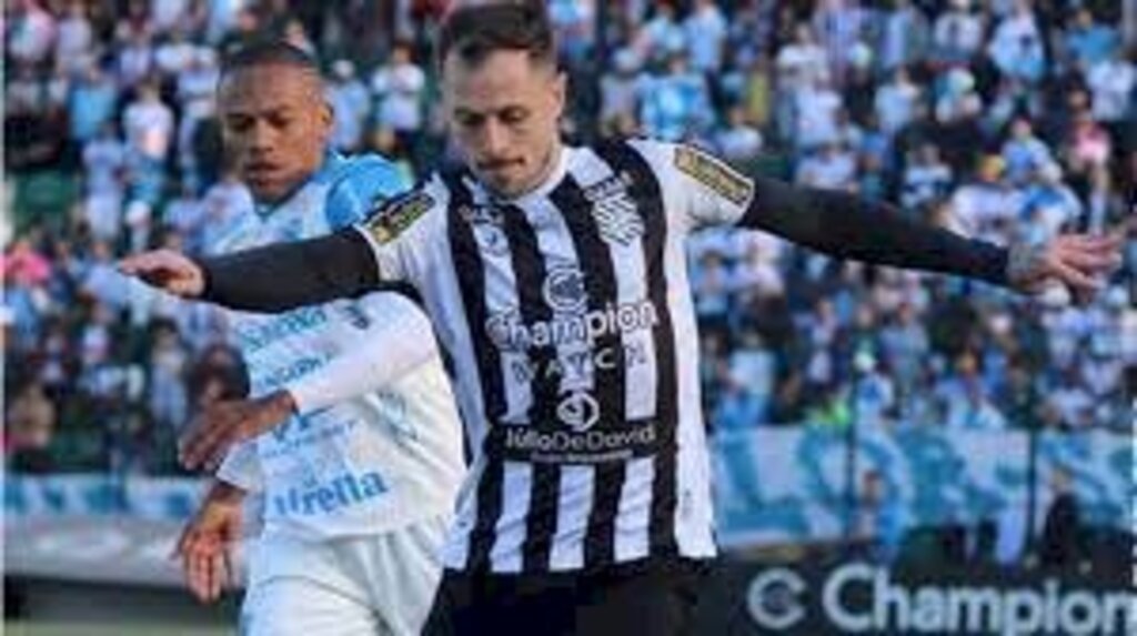 Série C: Figueirense vence o Paysandu e dorme na liderança da chave