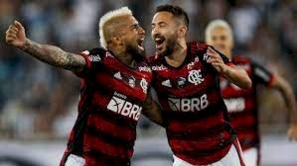 Flamengo vence Botafogo