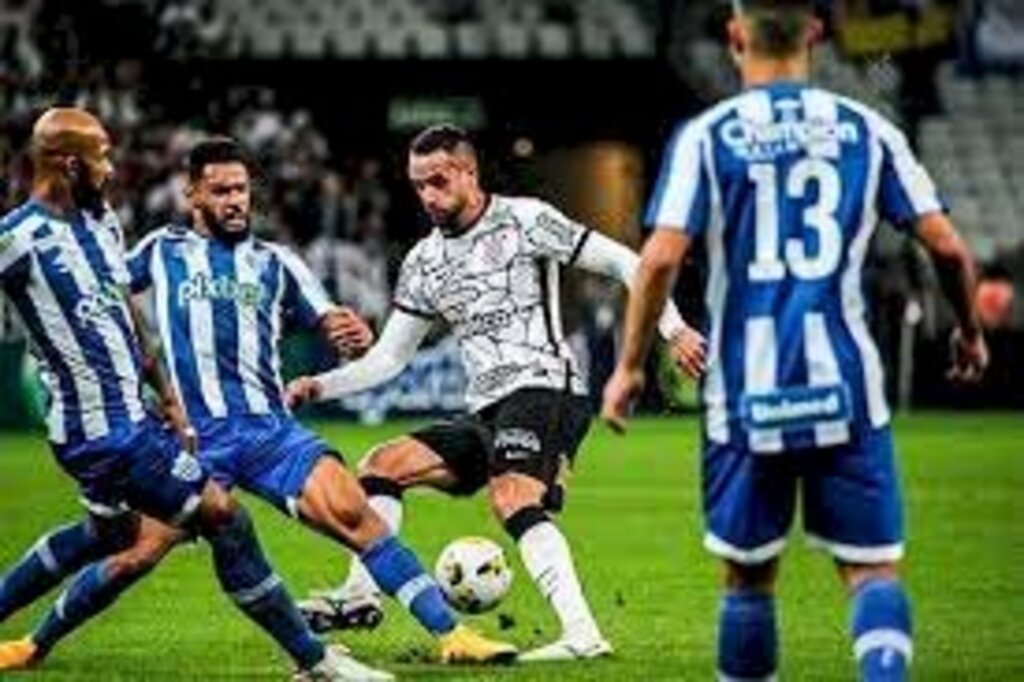 Avaí x Corinthians, São Paulo x Flamengo... Saiba onde assistir aos jogos de sábado do Brasileirão