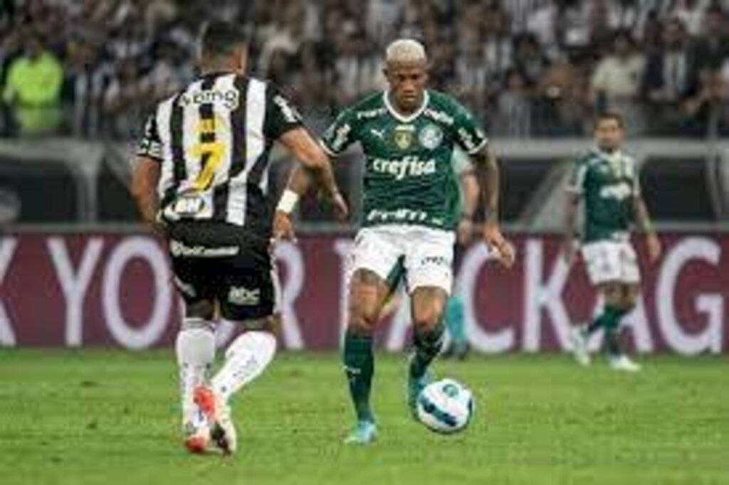 Palmeiras sai atrás e busca empate heroico diante do Atlético-MG na Libertadores