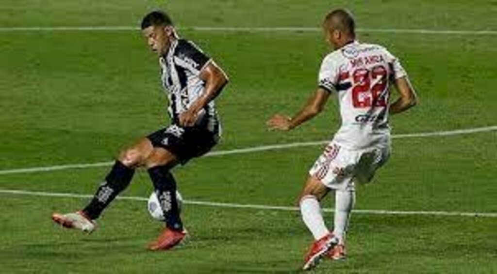 Corinthians x Flamengo, São Paulo x Atlético-MG... Saiba onde assistir aos jogos de domingo do Brasileirão