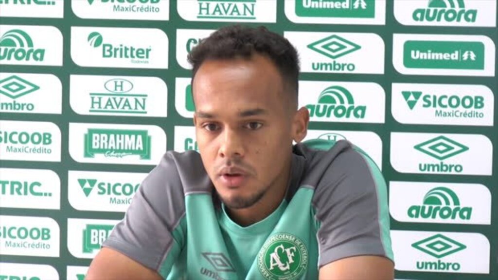 Maílton é apresentado na Chapecoense