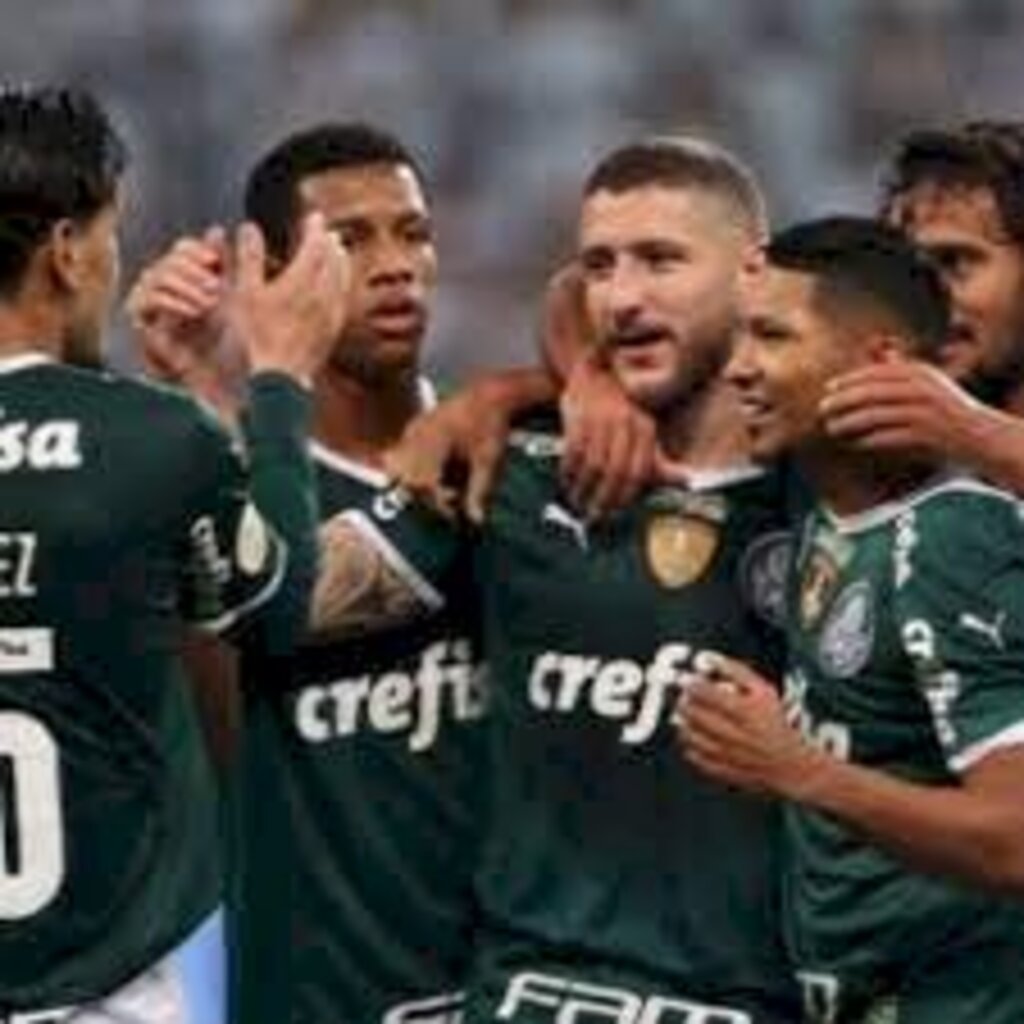 Palmeiras bate o Atlético-GO e abre vantagem no Brasileirão