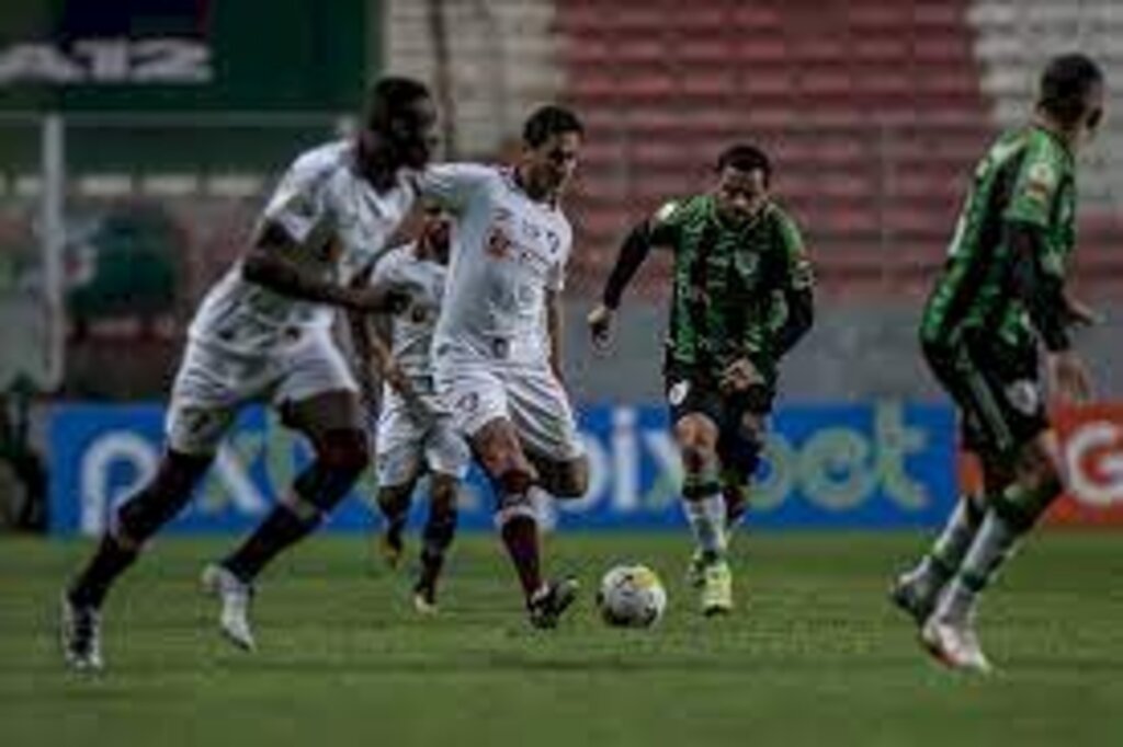 Fluminense empata com o América-MG