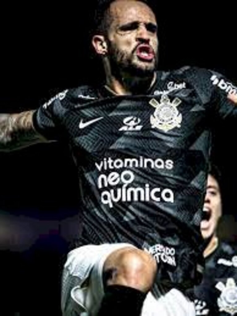 Corinthians vence o Bragantino e se isola na liderança