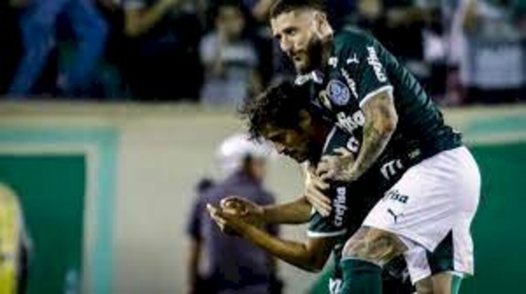 Palmeiras sai atrás, mas vence Juazeirense com golaço de Scarpa