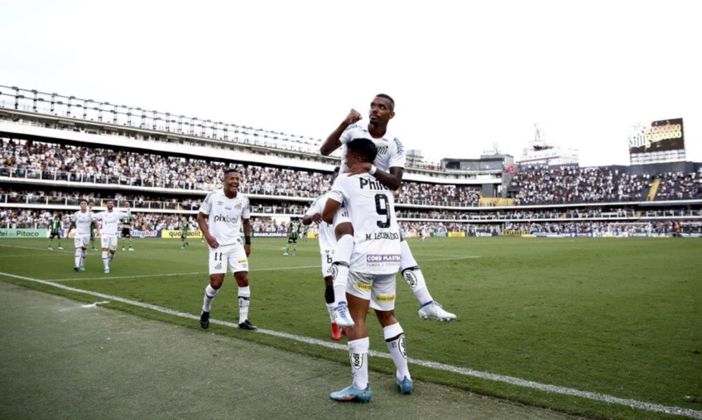 Santos vence América-MG e vira líder do Brasileiro