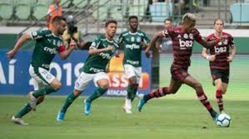 Palmeiras encara Flamengo no Maracanã