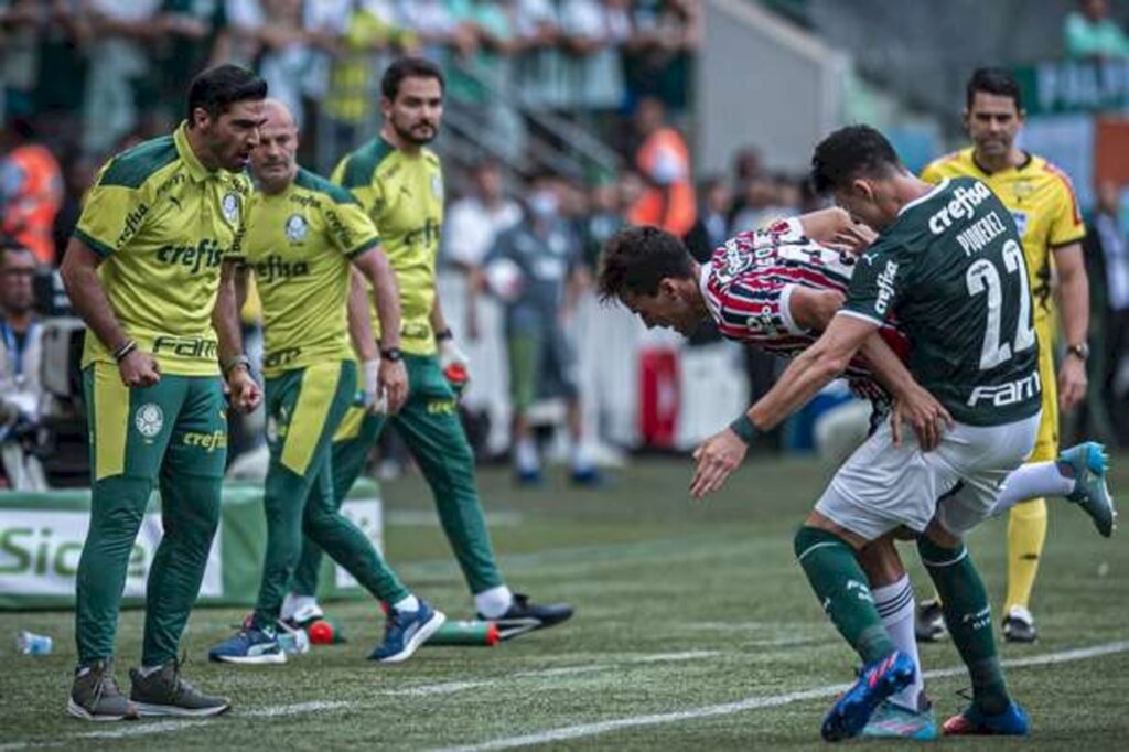 Palmeiras , goleia o São Paulo por 4 a 0 e conquista o 24º Paulistão