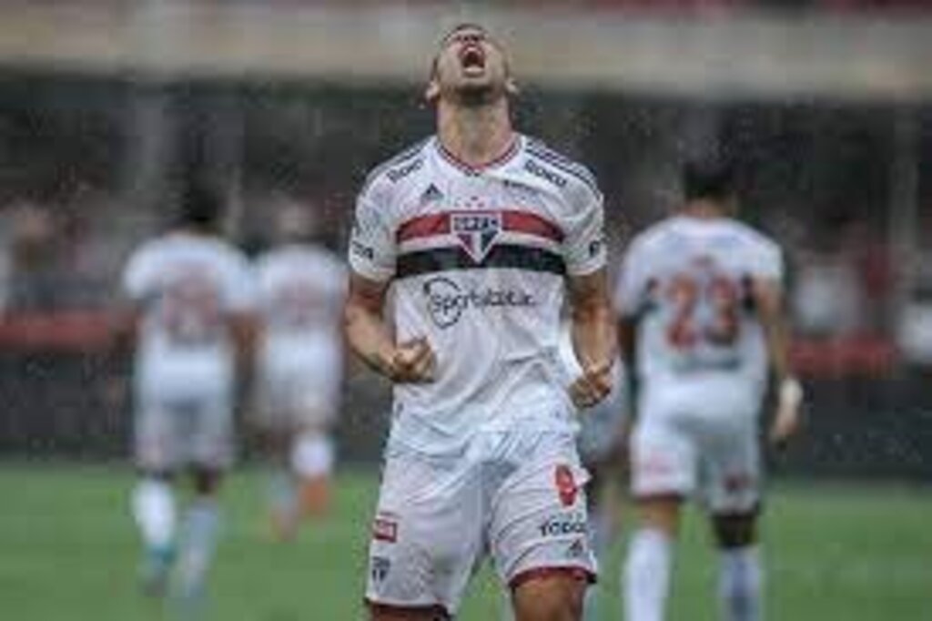 São Paulo vence o Corinthians